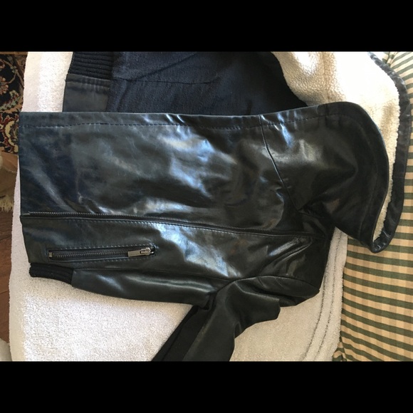BCBG Black Leather Bomber Jacket with Sherpa Shearling Collar small - Picture 7 of 14
